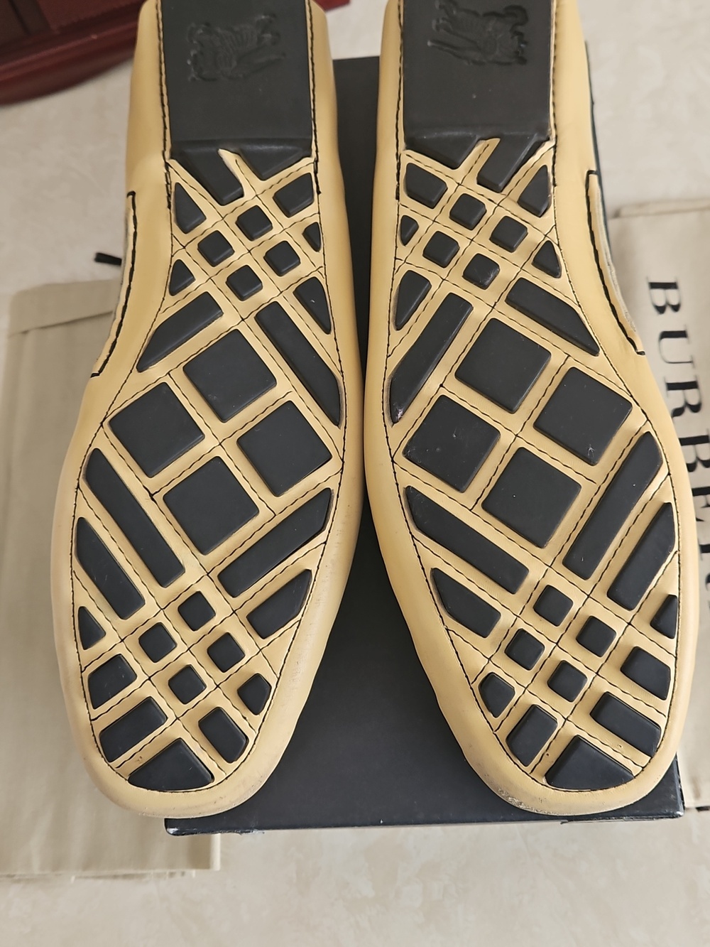 Burberry Loafers Shoes, Size 40/9.5. - Picture 6 of 16